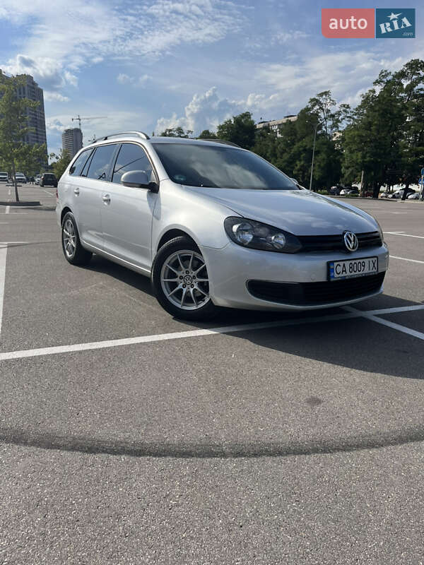 Volkswagen Golf (2010)