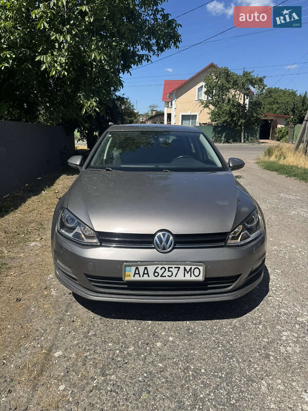Volkswagen Golf (2013)