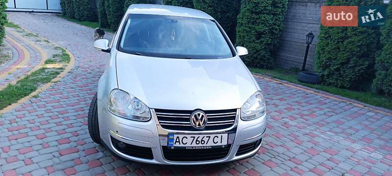Volkswagen Golf (2008)