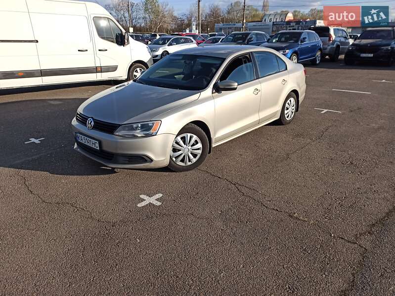 Volkswagen Jetta (2013)