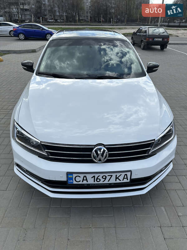 Volkswagen Jetta (2014)