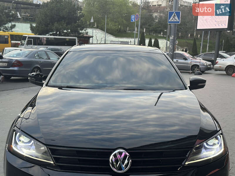 Volkswagen Jetta (2017)