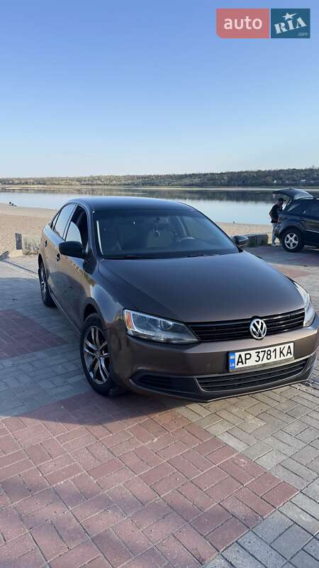 Volkswagen Jetta (2014)