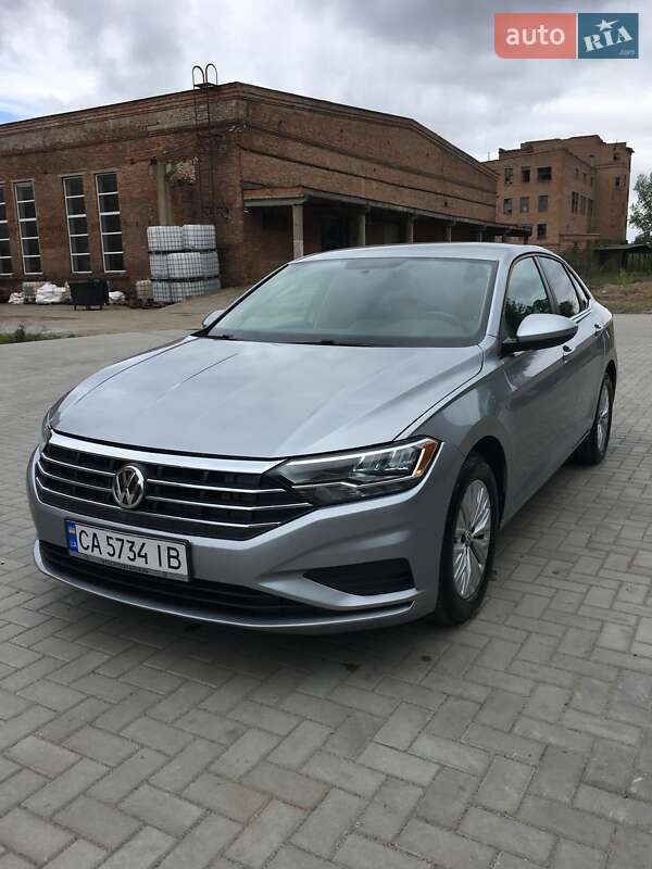 Volkswagen Jetta (2019)
