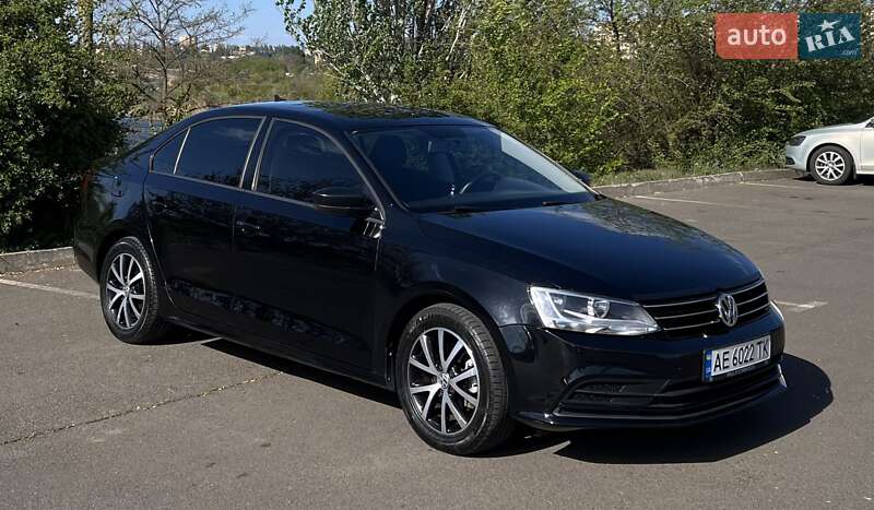 Volkswagen Jetta (2015)