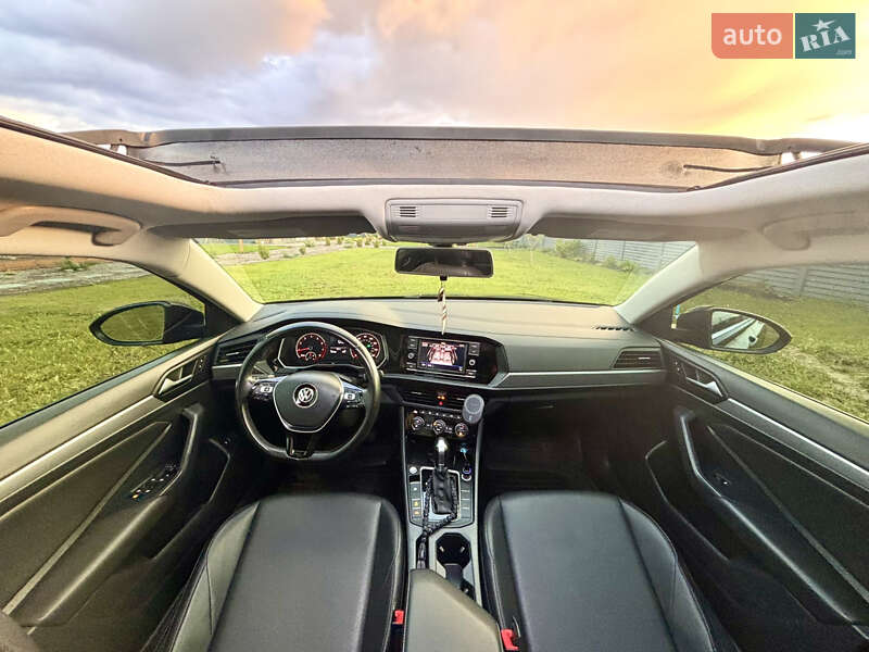 Volkswagen Jetta (2019)