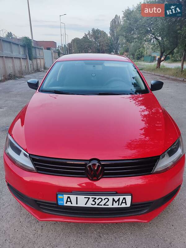 Volkswagen Jetta (2013)