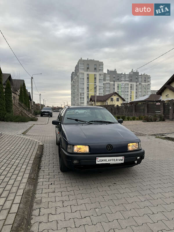 Volkswagen Passat (1991)