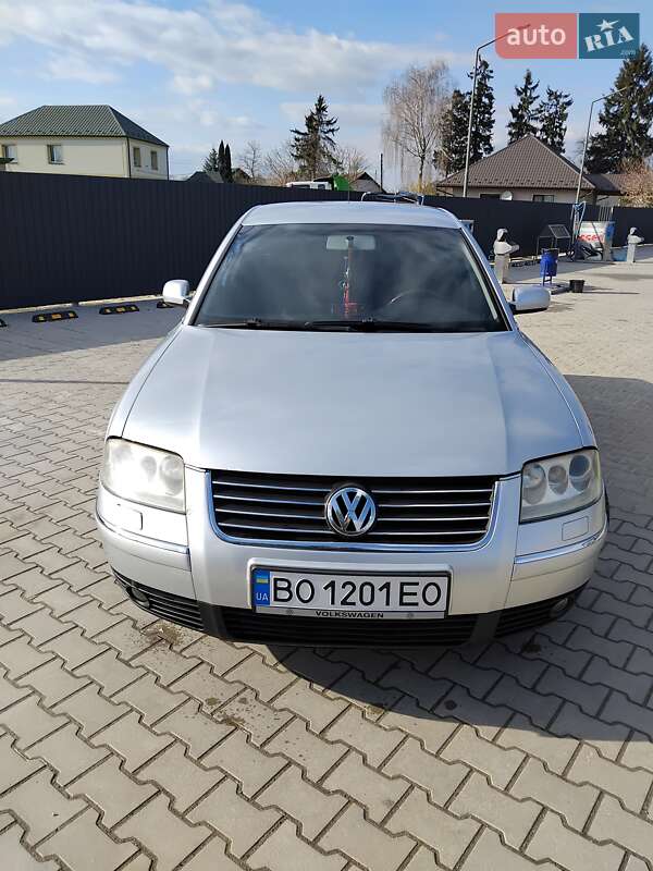 Volkswagen Passat (2003)