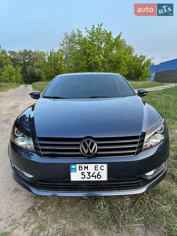 Volkswagen Passat (2012)
