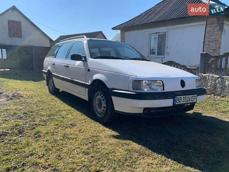 Volkswagen Passat (1993)