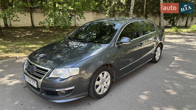 Volkswagen Passat (2010)