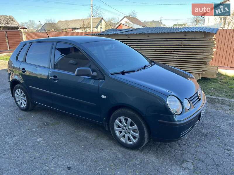 Volkswagen Polo (2004)