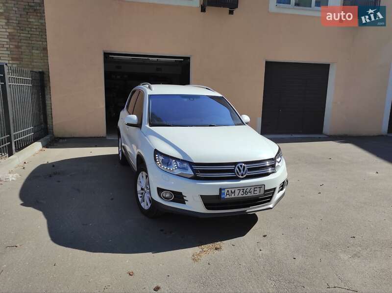 Volkswagen Tiguan (2016)