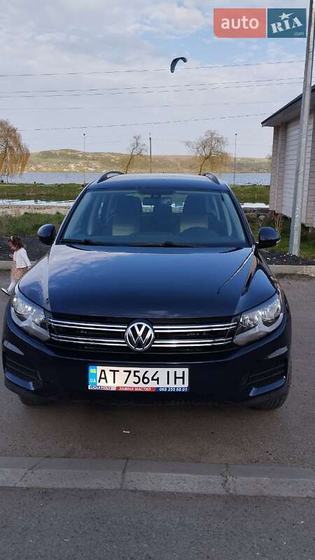 Volkswagen Tiguan (2015)