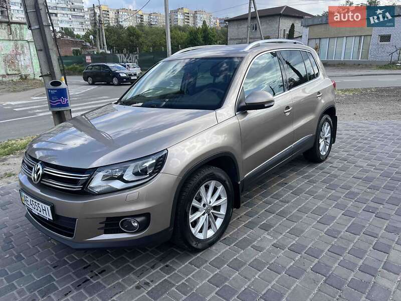 Volkswagen Tiguan (2014)
