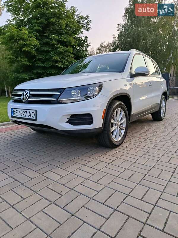 Volkswagen Tiguan (2017)