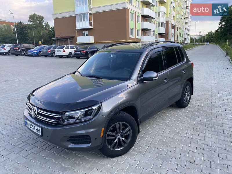 Volkswagen Tiguan (2015)
