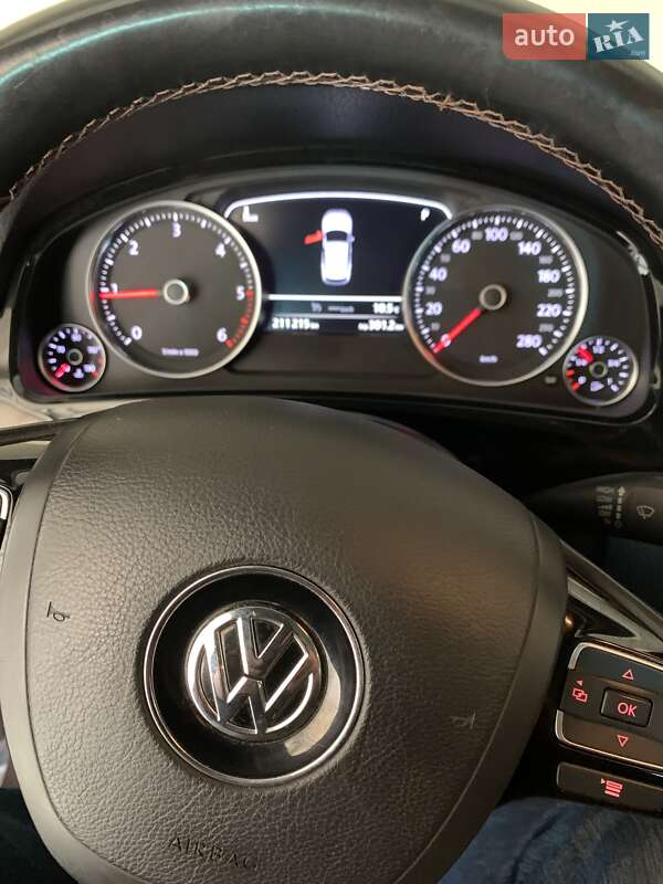 Volkswagen Touareg (2013)