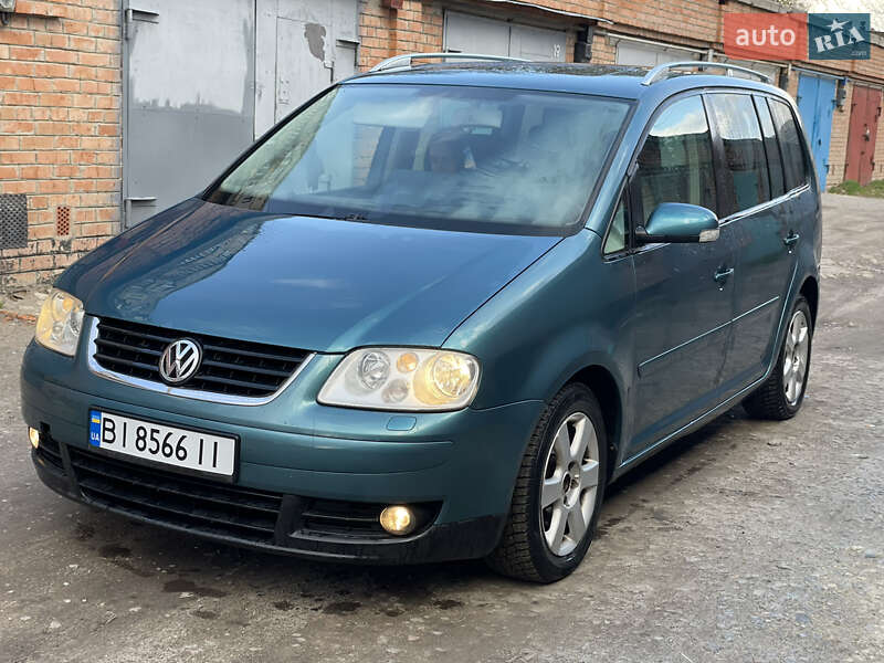 Volkswagen Touran (2003)