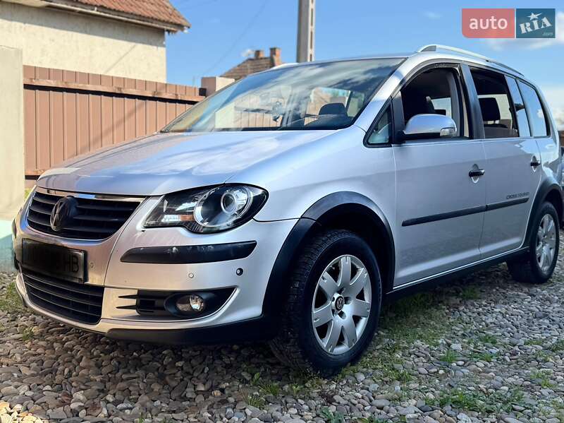 Volkswagen Touran (2008)