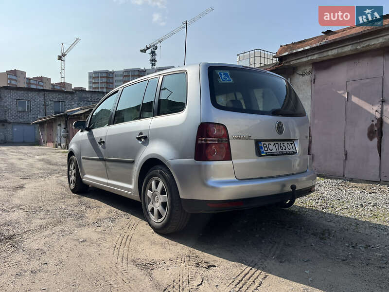 Volkswagen Touran (2007)