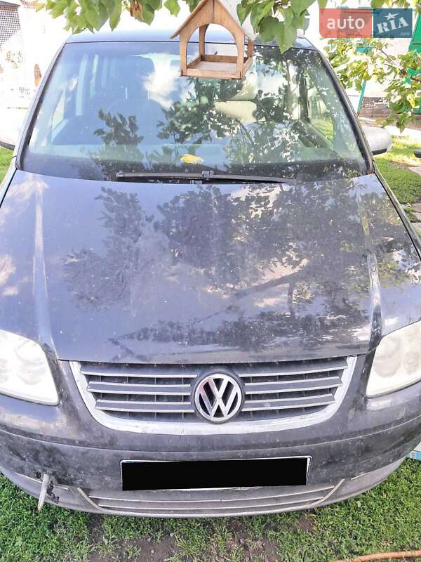 Volkswagen Touran (2004)