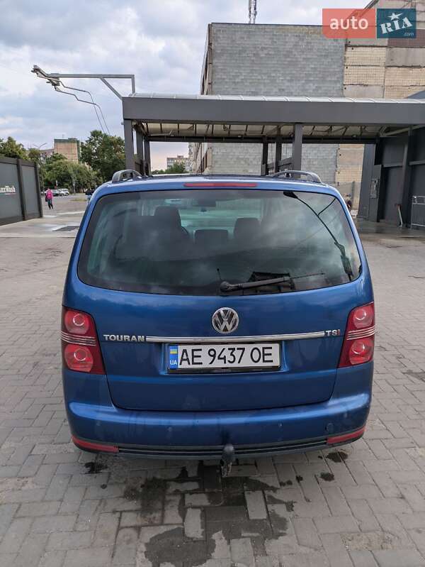 Volkswagen Touran (2007)