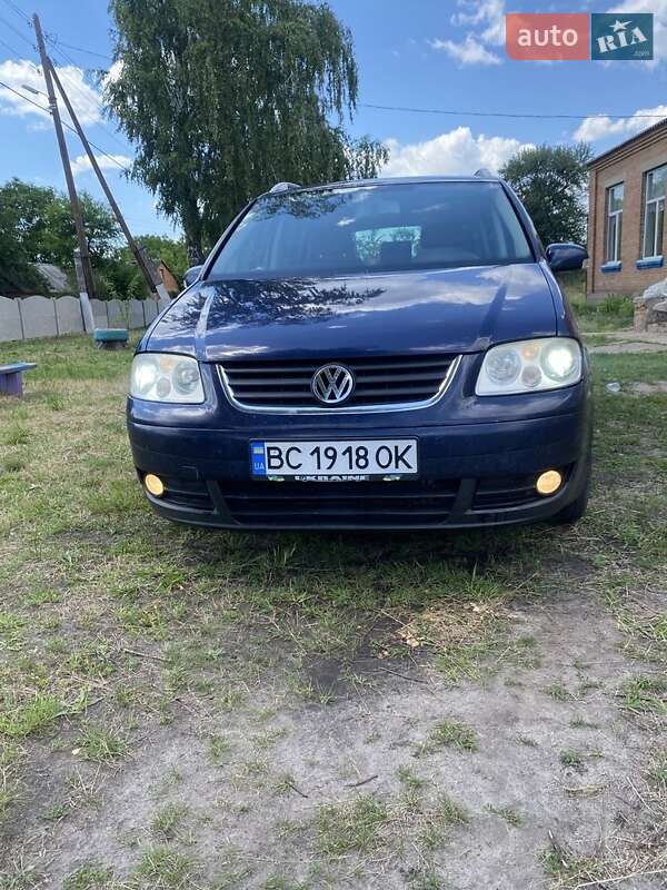 Volkswagen Touran (2005)