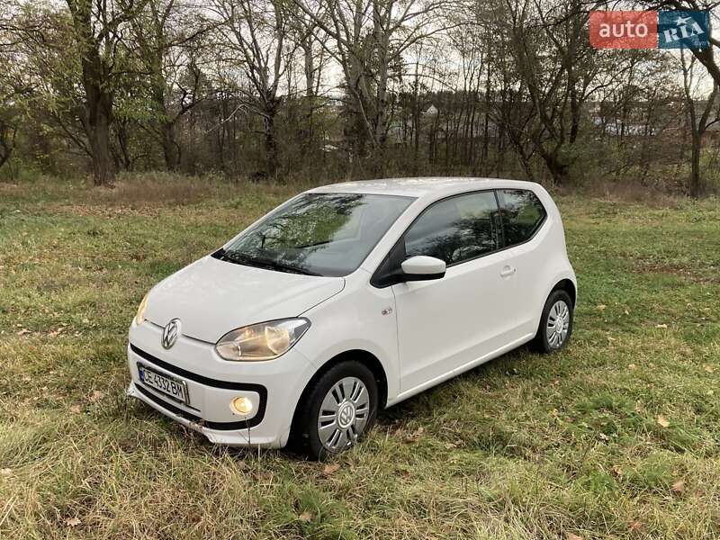Volkswagen Up (2013)
