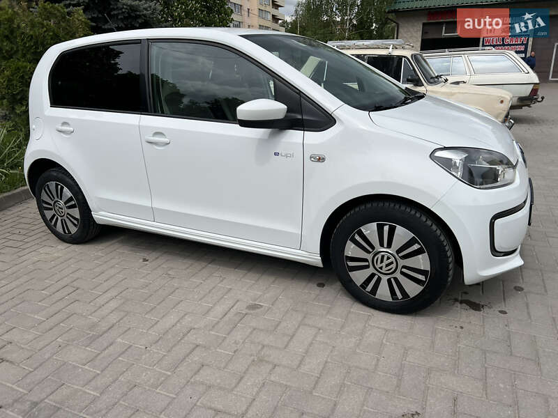 Volkswagen Up (2014)
