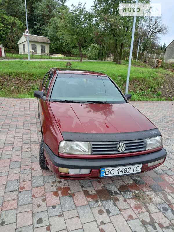 Volkswagen Vento (1992)