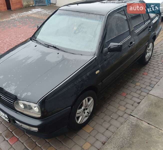 Volkswagen Vento (1993)