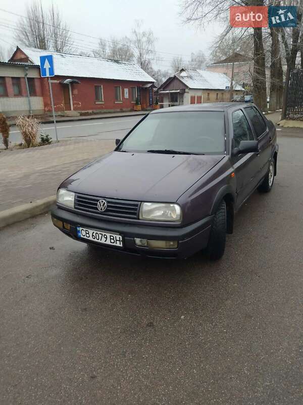 Volkswagen Vento (1992)