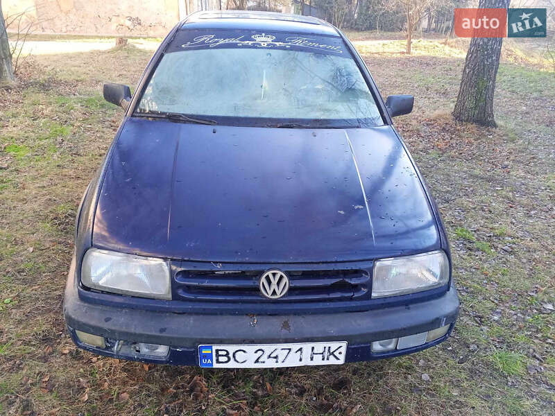Volkswagen Vento (1995)