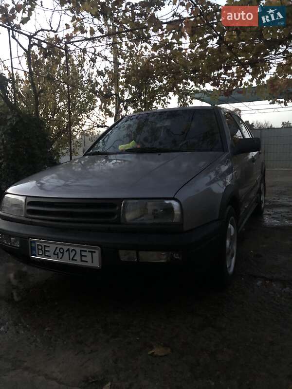 Volkswagen Vento (1992)