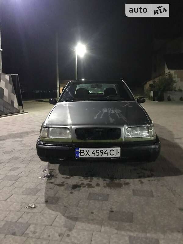 Volvo 460 (1994)