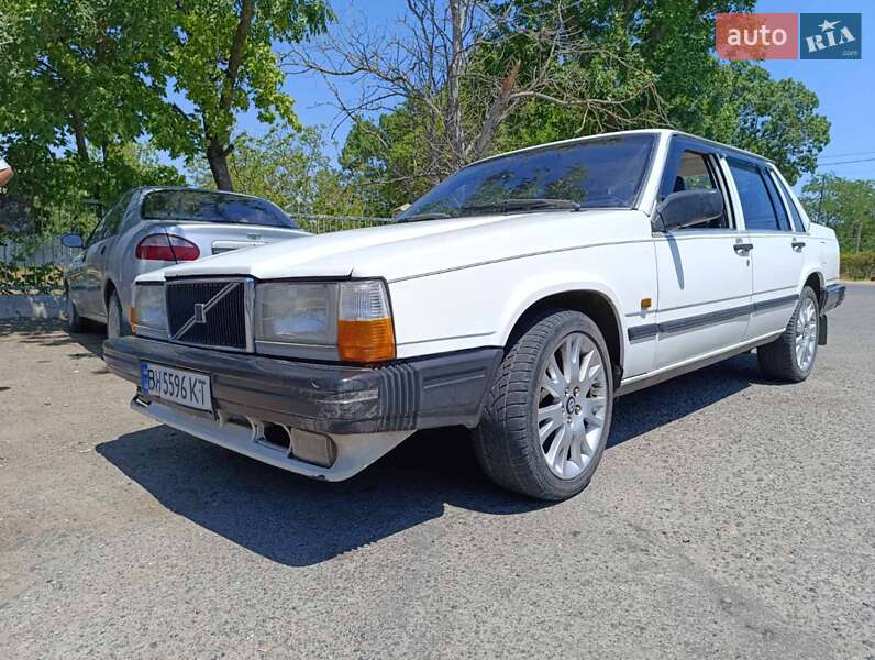 Volvo 740 (1985)