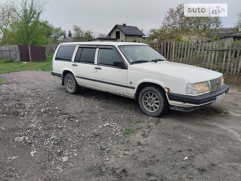 Volvo 940 (1991)