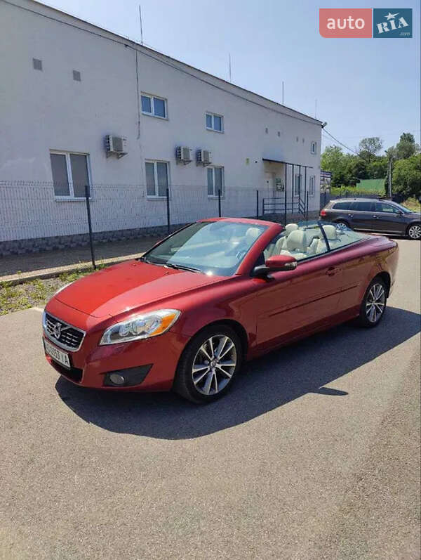 Volvo C70 (2011)