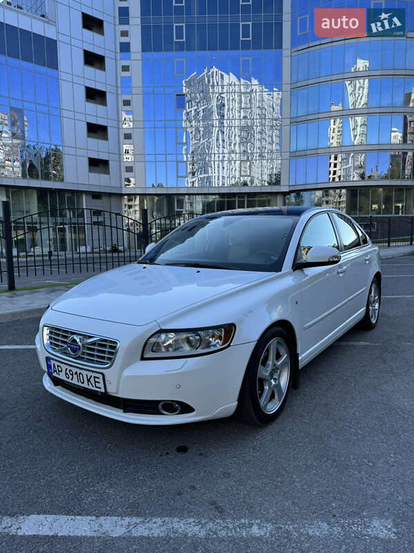Volvo S40 (2012)