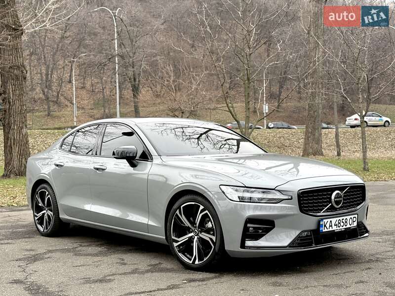 Volvo S60 (2024)
