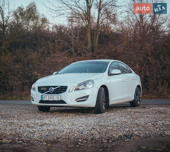Volvo S60 (2011)