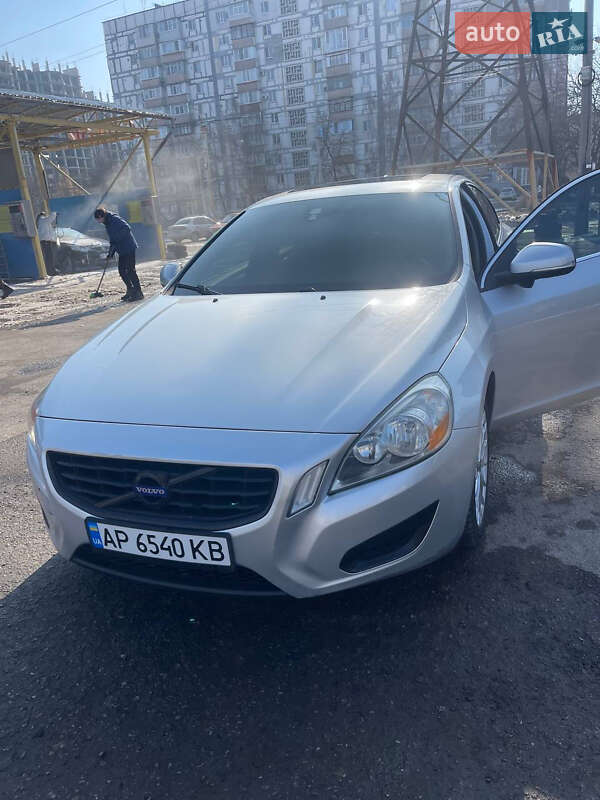 Volvo S60 (2011)