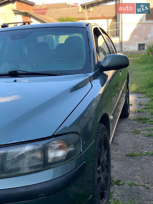 Volvo S60 (2001)