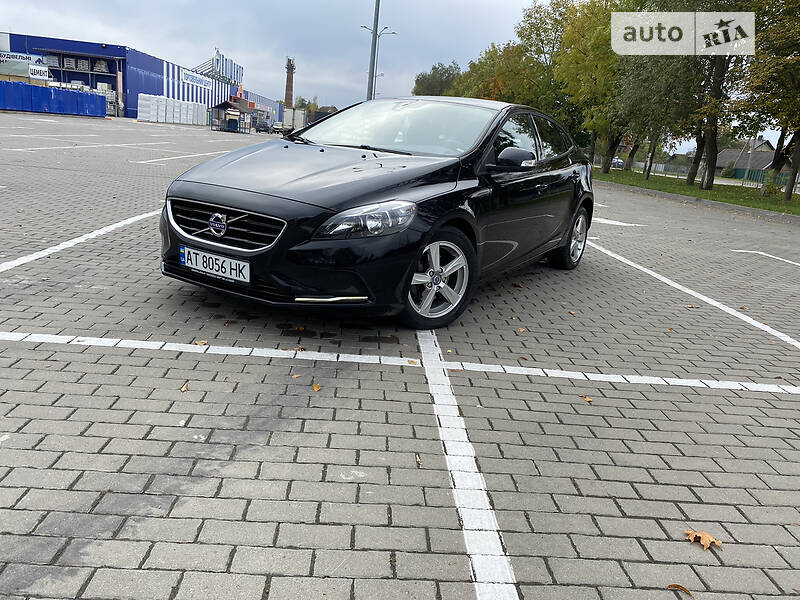 Volvo V40 (2013)