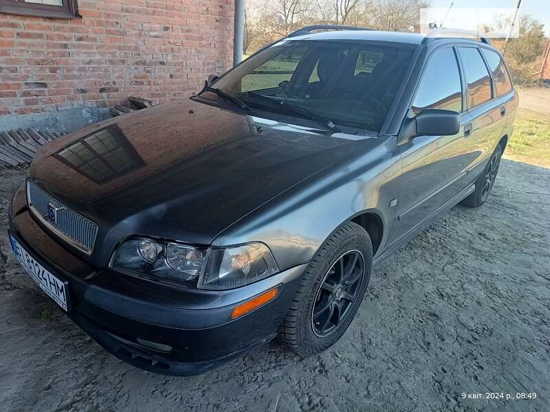 Volvo V40 (2001)