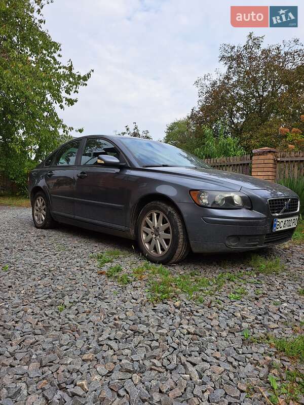 Volvo V40 (2006)