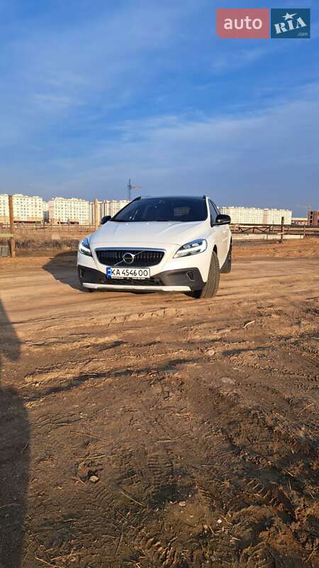 Volvo V40 (2019)