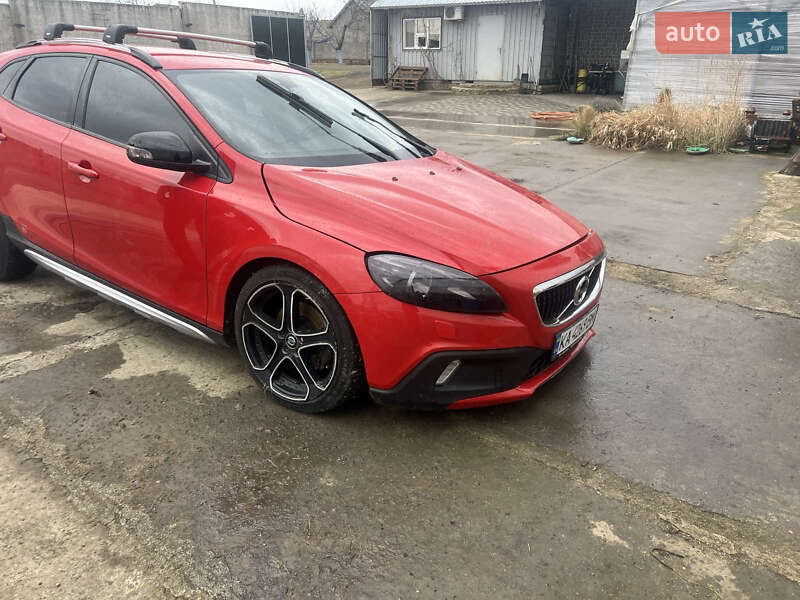 Volvo V40 (2013)